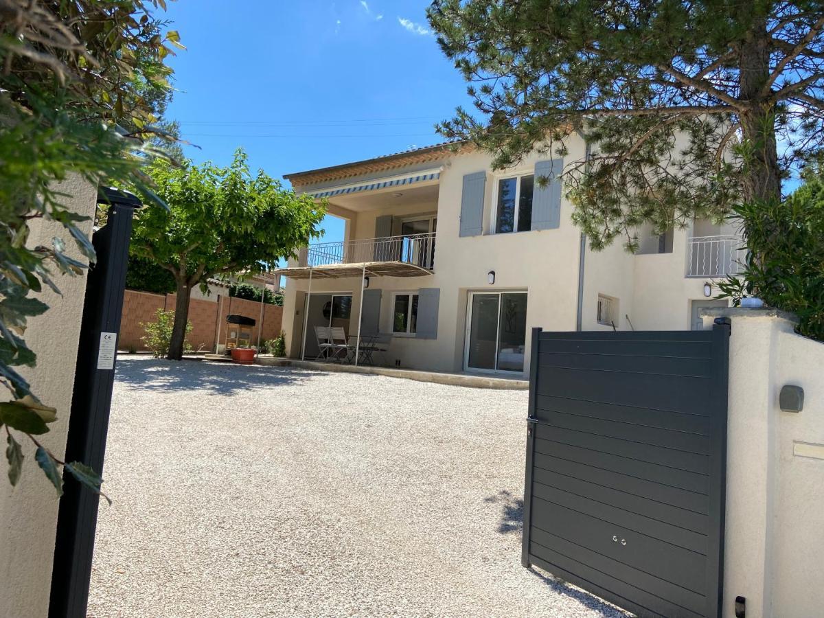 Gite "Au Bout Du Chemin" Beaumes-de-Venise Exteriör bild